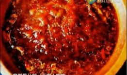 火锅汤底爆料怎么做的视频,一招学会自制香浓火锅汤底