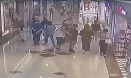 美国商场爆料案件视频,视频揭露惊人内幕